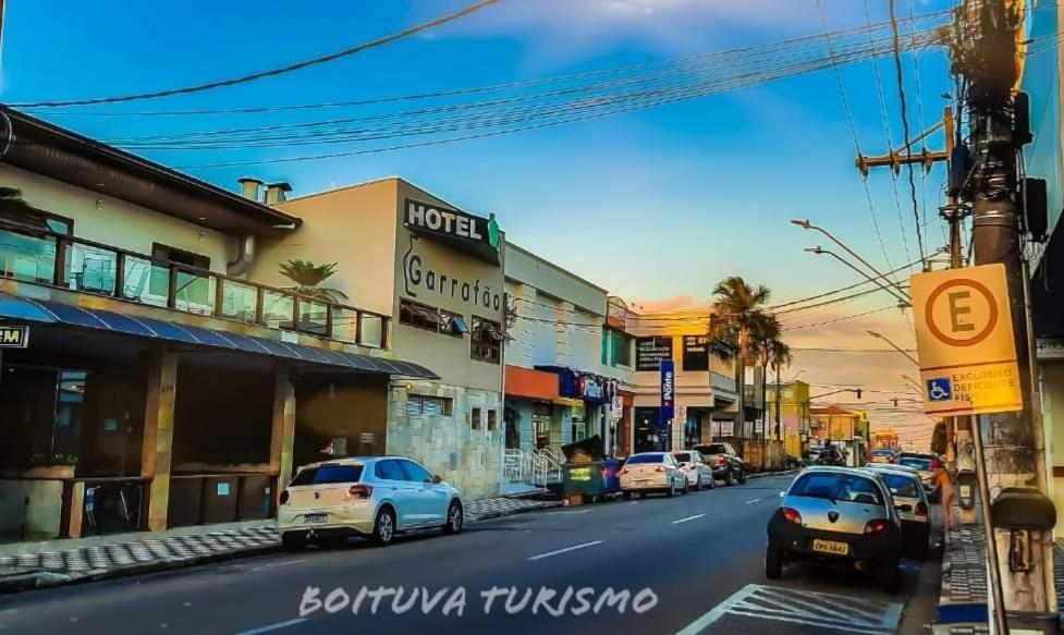 Hotel Garrafao - Localizado No Centro Comercial De Boituva - Sp Exterior foto